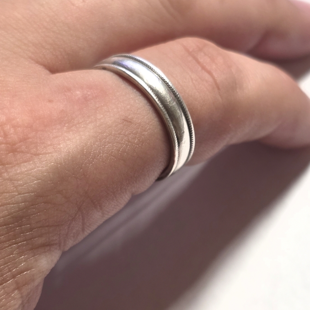 925 Sterling band ring - size 10